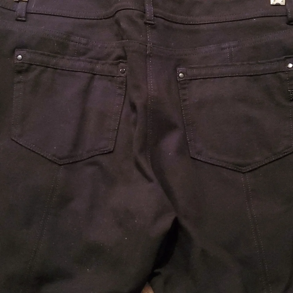 Pants - Picture 4 of 6